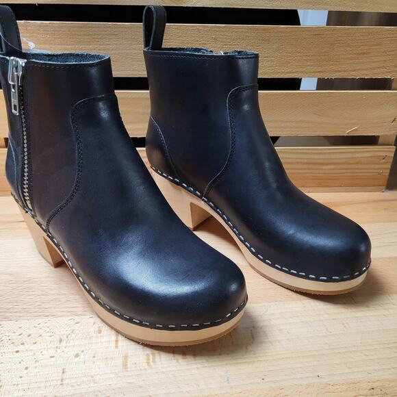 Swedish Hasbeens Zip It Emy Clog Boots in Black Smooth Leather NWT SZ EU 36 US 6 - Picture 1 of 13